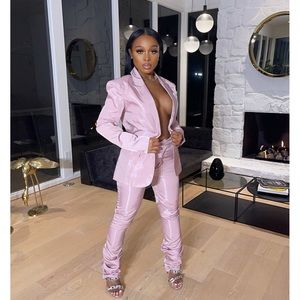 Shane Justin “Rich” Set